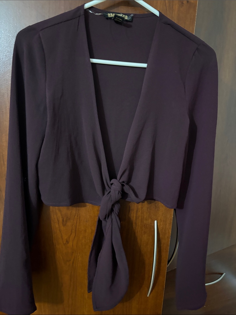 Revamped Tie-Front Cropped Top - Plum
Xs fits medium p2p 18